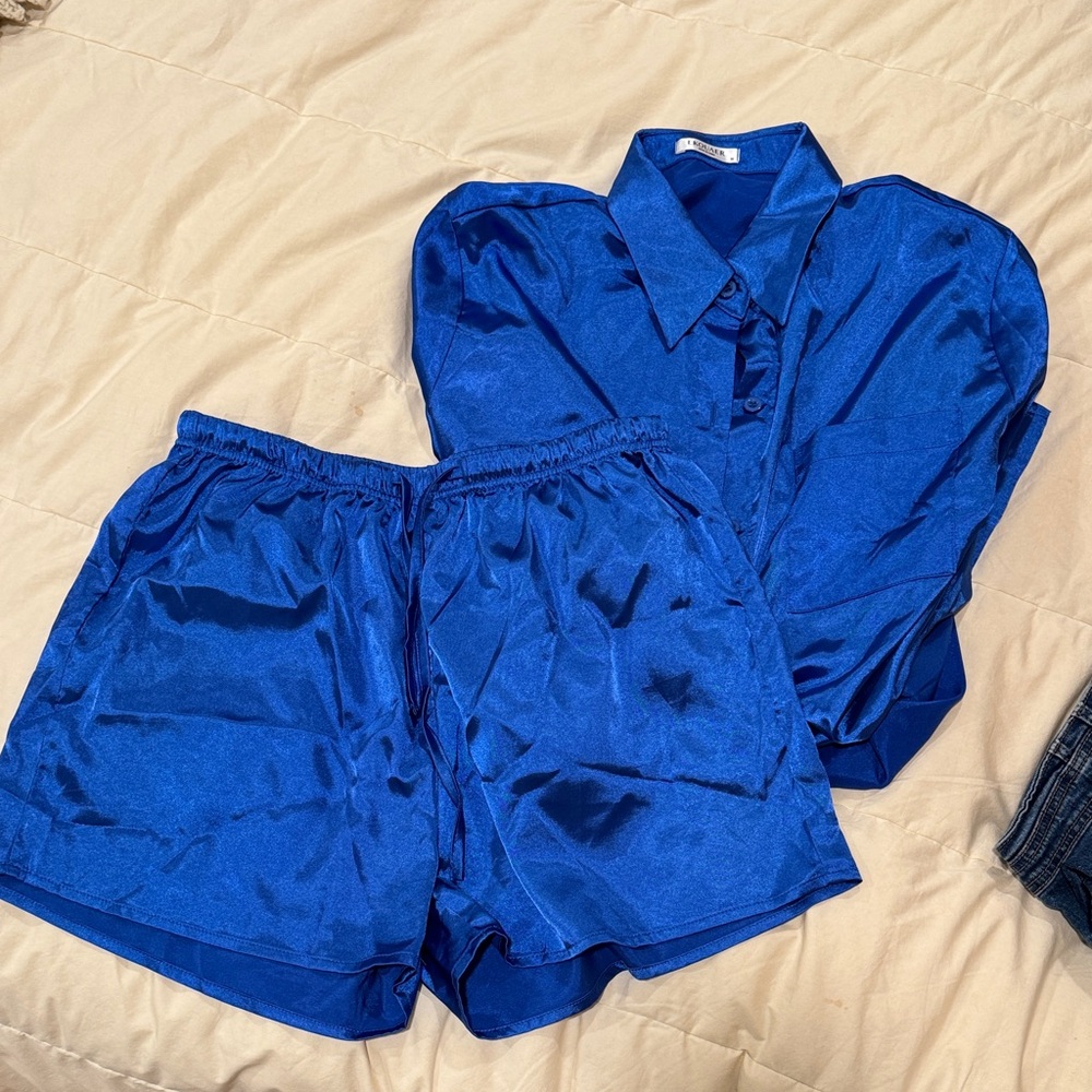 Long Sleeve Blue Satin Pajama Set for Women